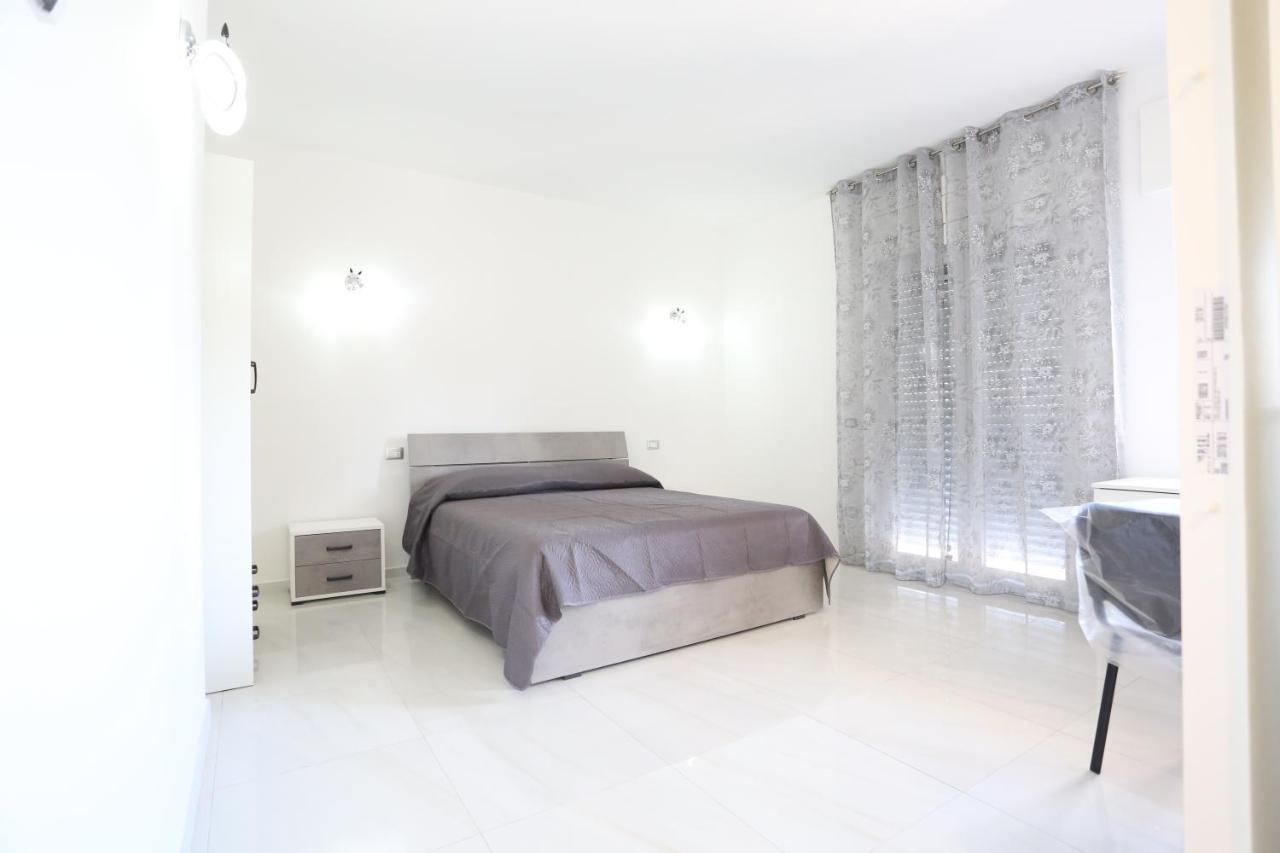 Hotel Il Giglio Castel Volturno Zewnętrze zdjęcie