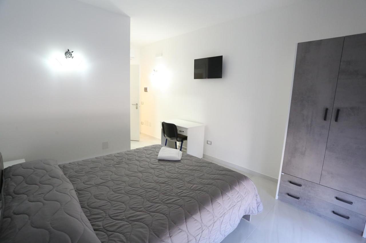 Hotel Il Giglio Castel Volturno Zewnętrze zdjęcie