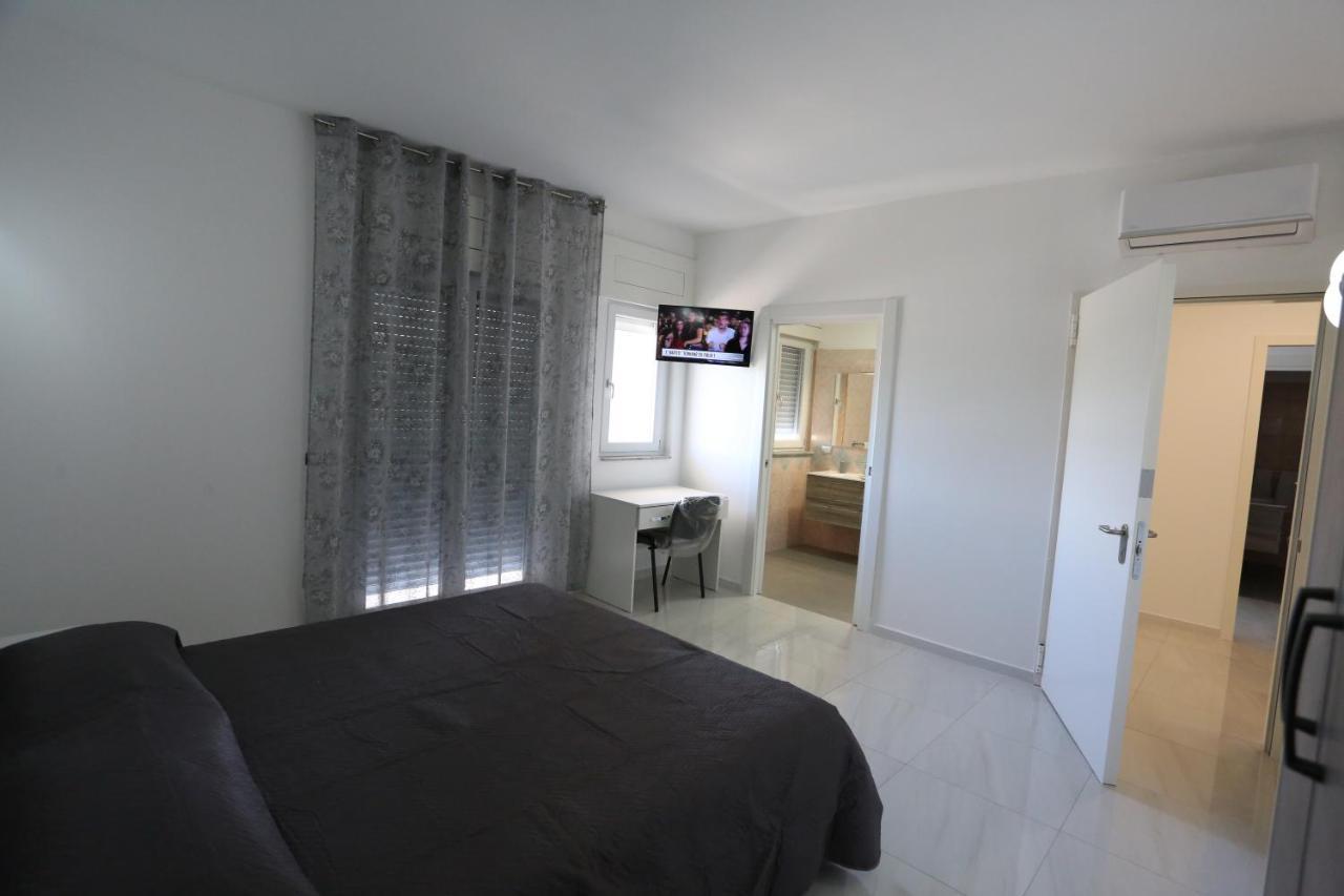Hotel Il Giglio Castel Volturno Zewnętrze zdjęcie
